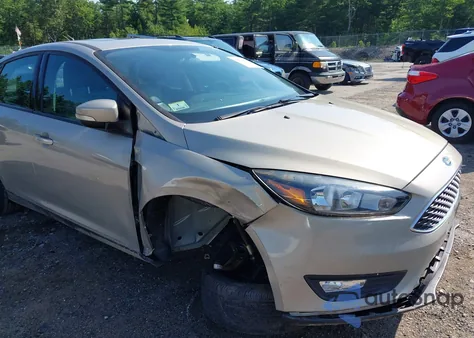 2016 Ford Focus Se z USA, uszkodzony, nr VIN 1FADP3F20GL389034